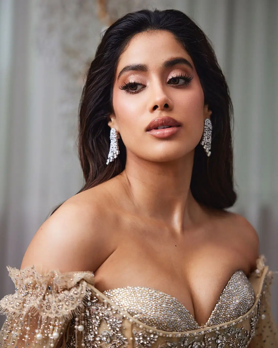 Janhvi Kapoor Stills at Anant ambani and Radhika merchant wedding